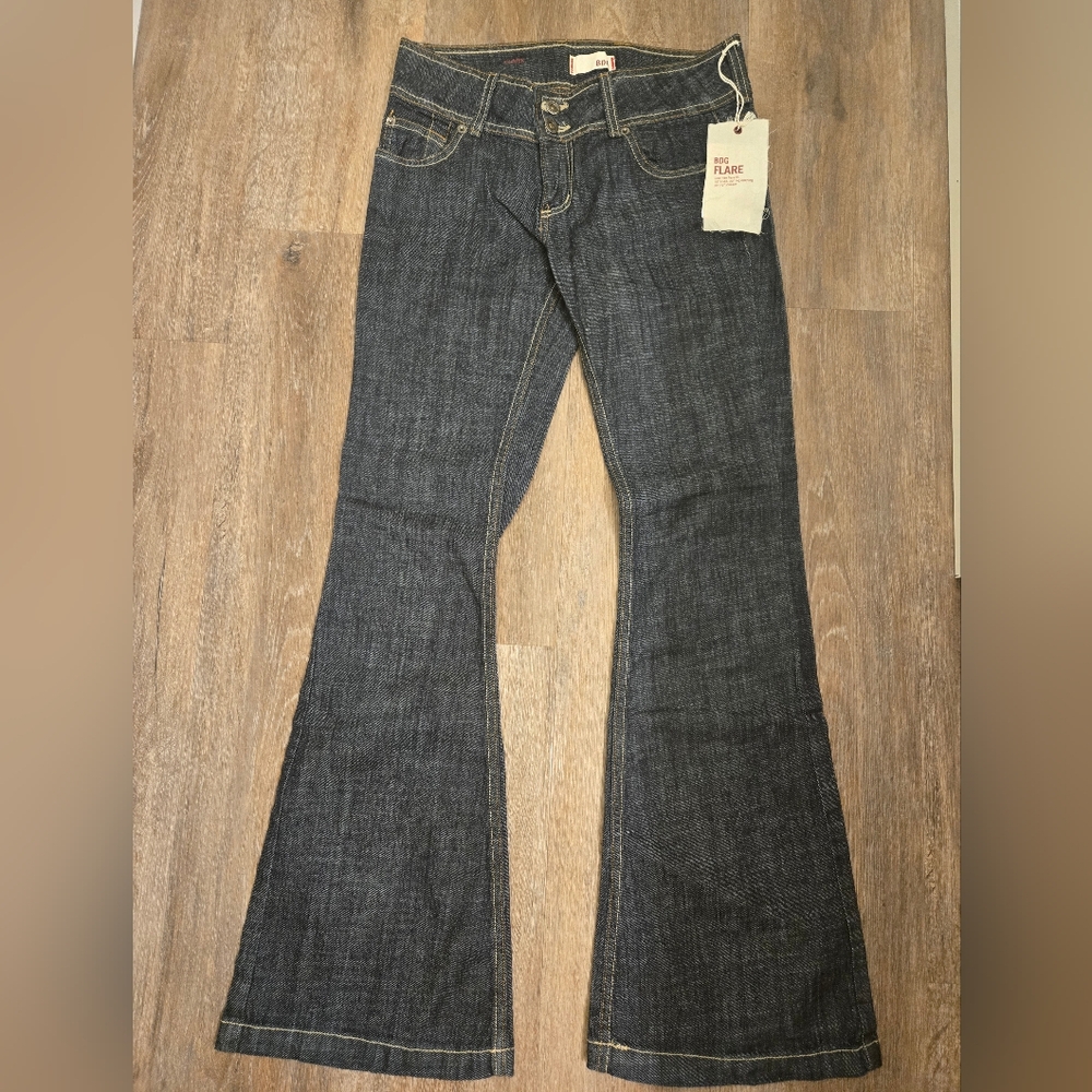 NWT BDG Low Rise Flare Jeans Size 29 Dark Blue Wash
